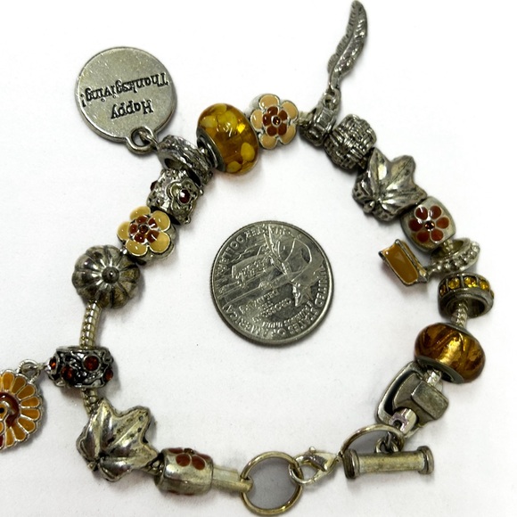 Willabee & Ward November "Happy Thanksgiving" Charm Bracelet - Picture 1 of 10